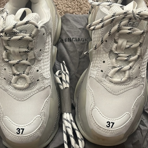 Selling balenciaga trip ssss with clear soles “gently used” - Picture 2 of 5